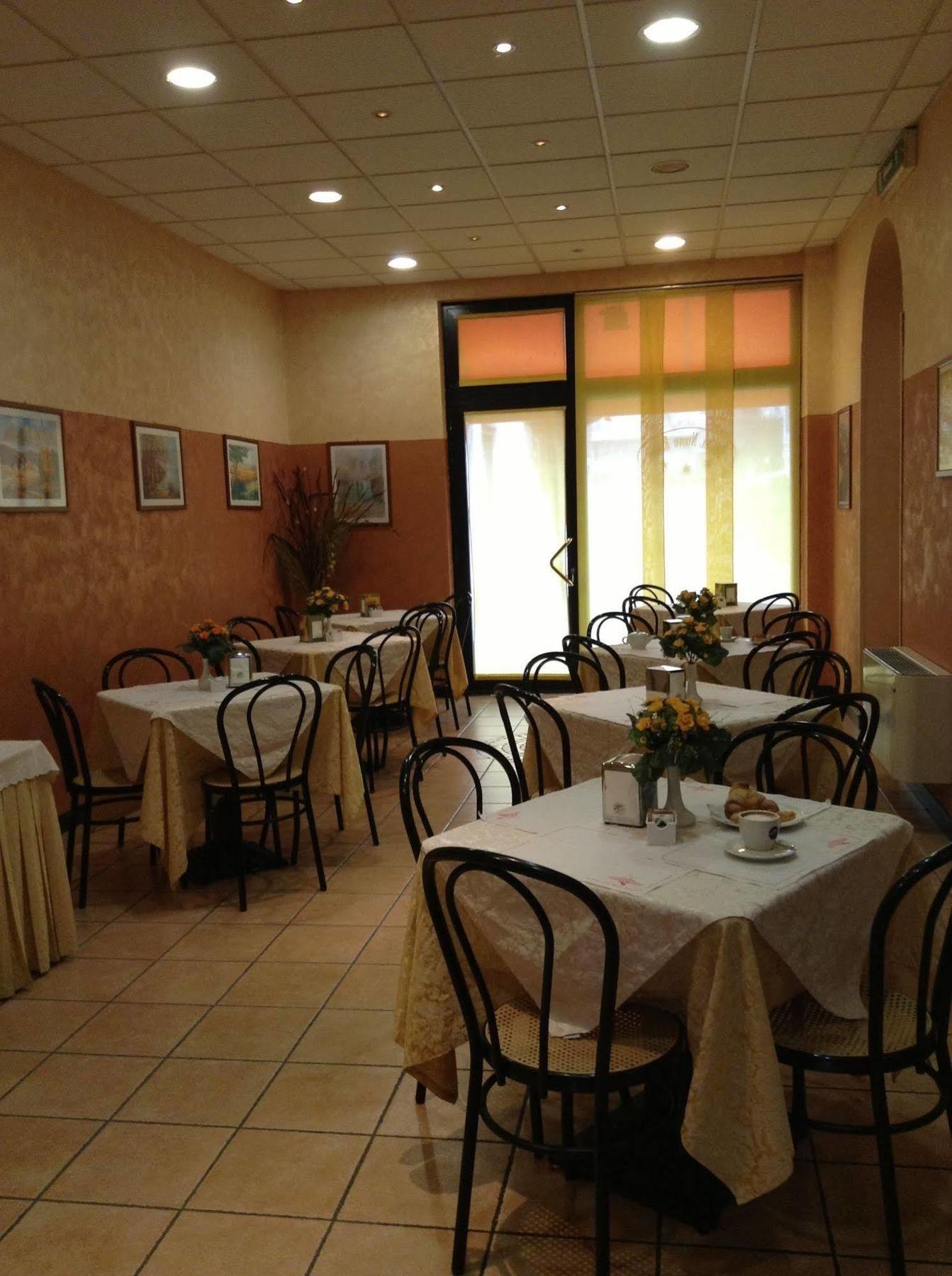 Hotel Nuovo Rondo Sesto San Giovanni Εξωτερικό φωτογραφία